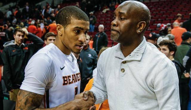 巴萨方面提 巴萨方面提